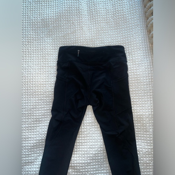 Lululemon Crop Leggings - Picture 4 of 5